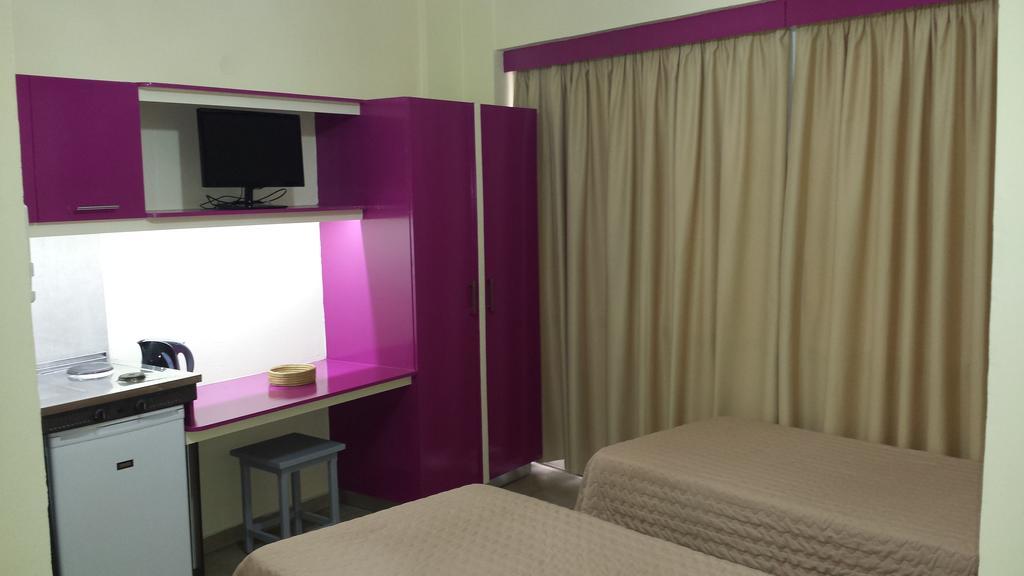 Takis Hotel Apartments イアリソス エクステリア 写真