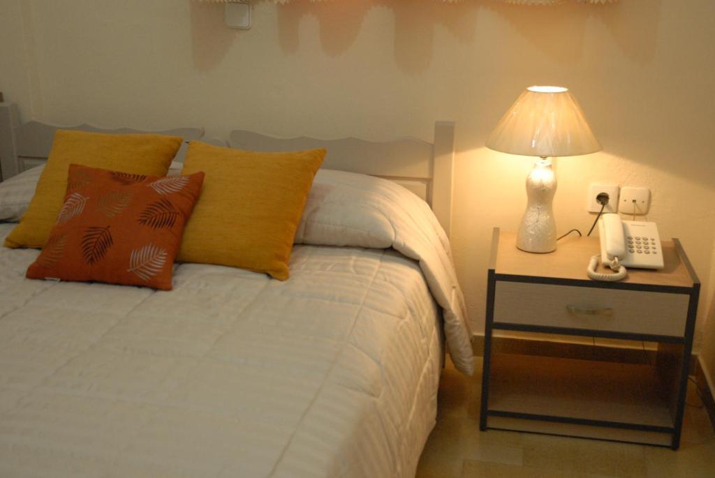 Takis Hotel Apartments イアリソス 部屋 写真